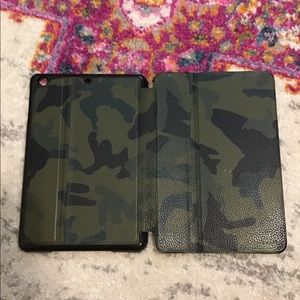 Cole Haan IPad Mini Camo Case ❤️ good condition